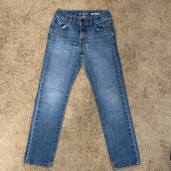 Two pairs of little boys size 7 jeans with adjustable waists. - Picture 8 of 11